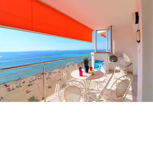 EUROP-Apartamento en 1ª línea de playa en Sta Margarita-Roses