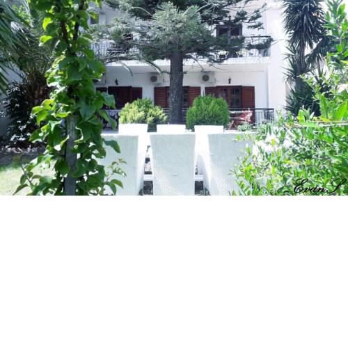 Evans Skiathos