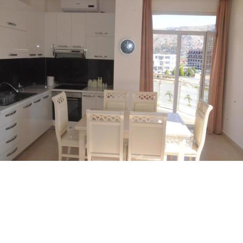 Everest Apartments Shengjin