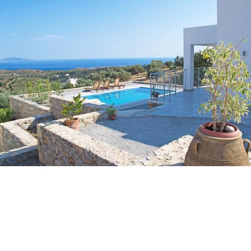 Evgoro Luxury Suites