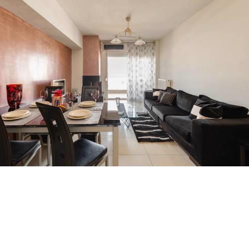 Νew top floor apartment with private parking