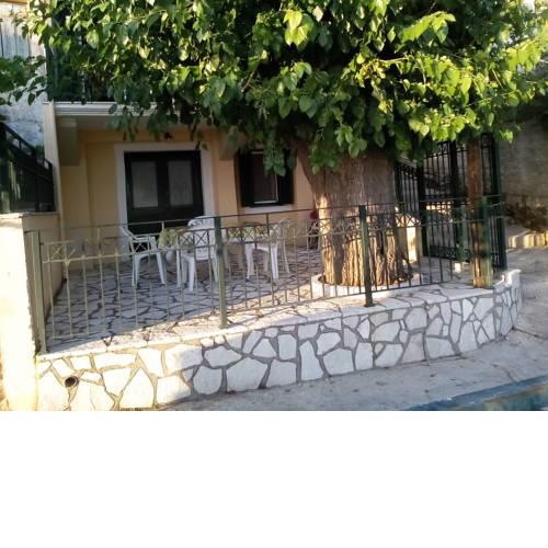 Exantheia House