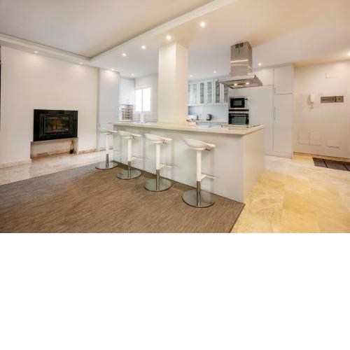 Excellent location 2 bed Apt in Puerto Golf RDR244