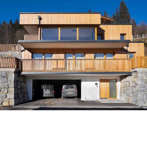 Exclusive chalet with sauna and unique view of the glacier