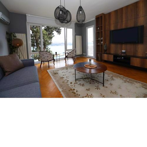 Exclusive Flat with Bosphorus View in Besiktas