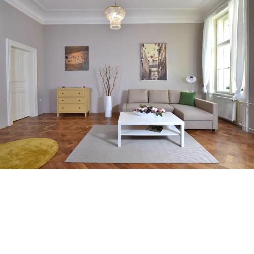 EXCLUSIVE OLD TOWN APARTMENT by Czech Apartments