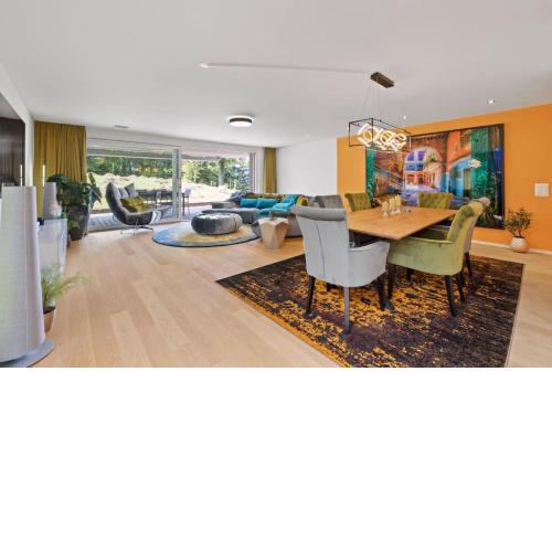 Exclusive spacious Apt. with garden in Zurich