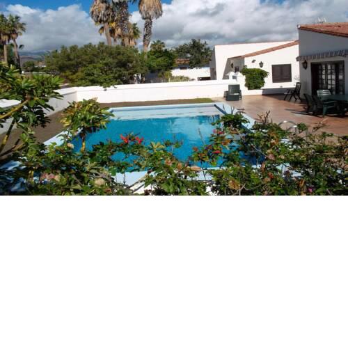 Exclusively located Golf Villa with heated pool