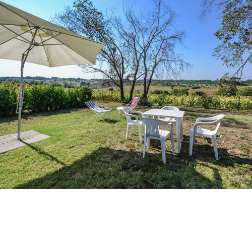 Exotic Farmhouse with Swimming Pool Fireplace BBQ Bicycles