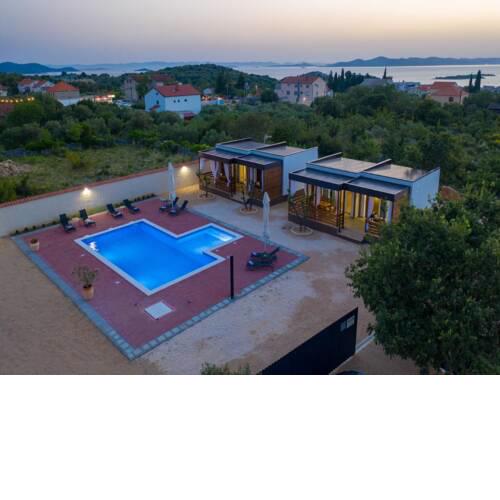 Exotic Mobile Home in Drage with Swimming Pool