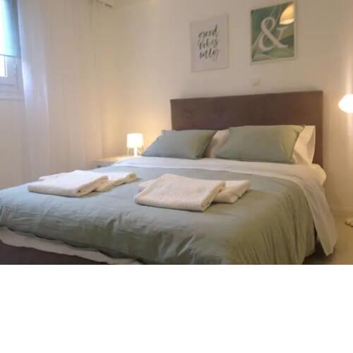 Explore Athens comfy and economic