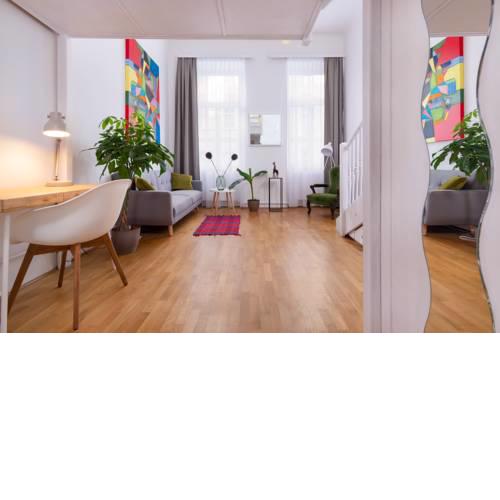 Explore City Centre from a Stylish Urban Studio