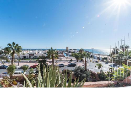 Expoholidays-Primera linea puerto Aguadulce con Garaje