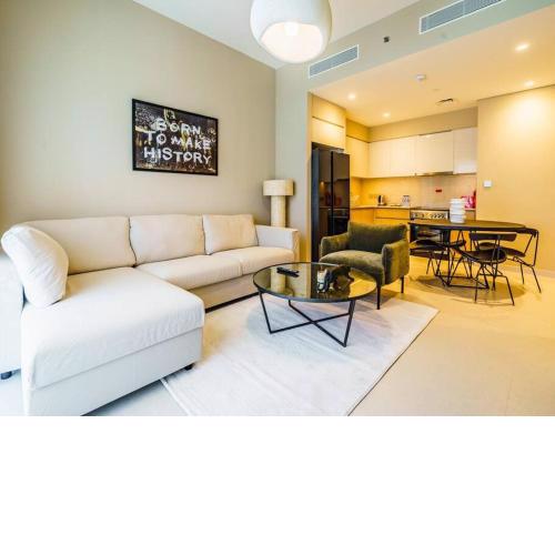 Exquisite 2BR w/ Breathtaking Burj Khalifa Skyline