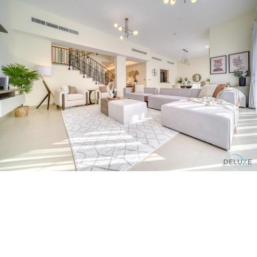 Exquisite 4BR with Assistant Room Villa at Nadd Al Shiba Third, Nad Al Sheba by Deluxe Holiday Homes