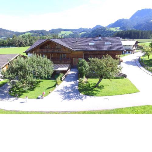 Exquisite Apartment in Reith im Alpbachtal near Ski Resort and Lake