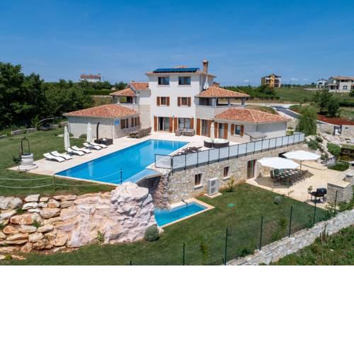 Exquisite Villa In Verteneglio With Private Swimming Pool