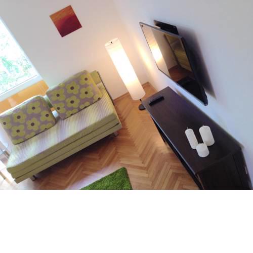 Eye Candy Apartment