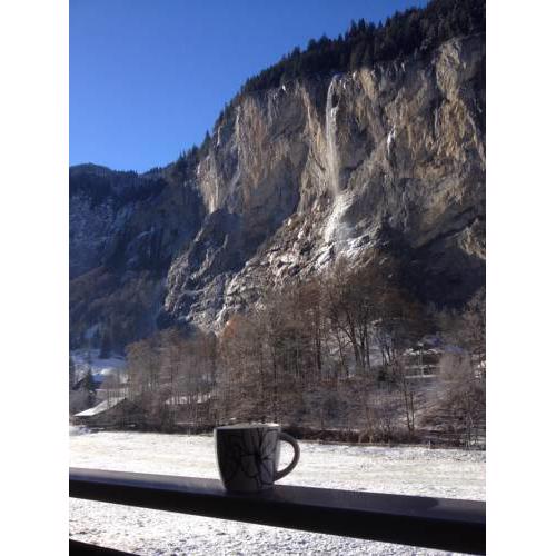 Eyhus 5 Lauterbrunnen 1Br opposite Staubbach waterfalls + parking