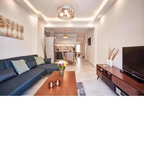 F & B Collection - Flat for 4