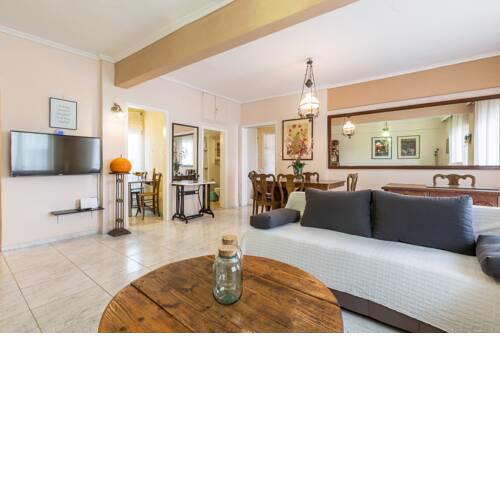 F & B Collection - Flat for 6