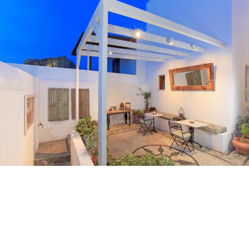F Charm Hotel