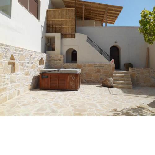 Fabrica Traditional House