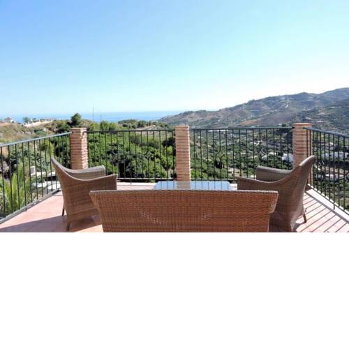 Fabulosa Villa de Montaña en Nerja