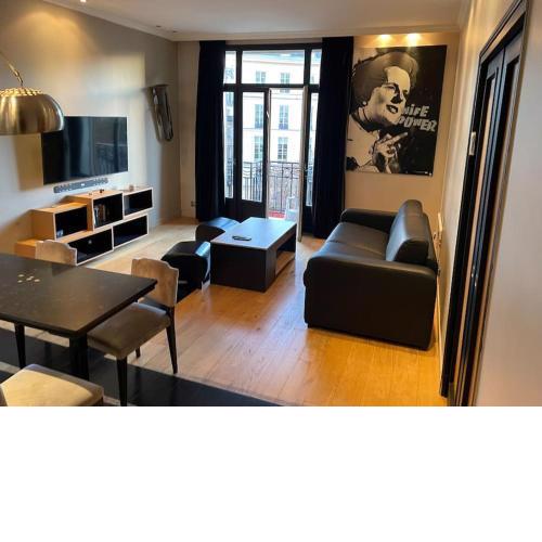 Fabulous apartment in heart of Paris