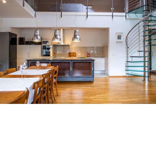 Fabulous duplex 220 m2 city center w/view old town