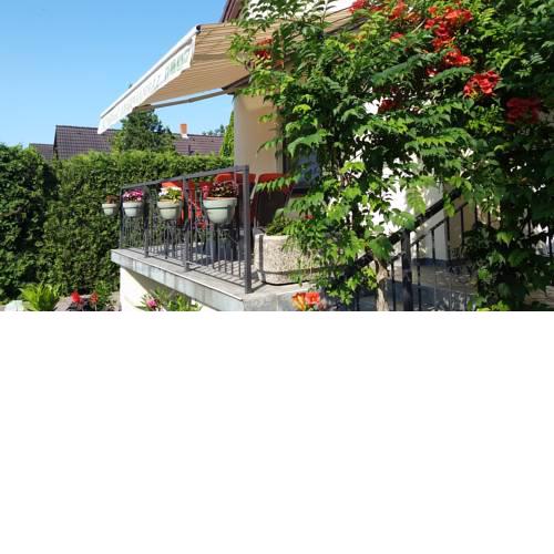 FaDóra Apartman