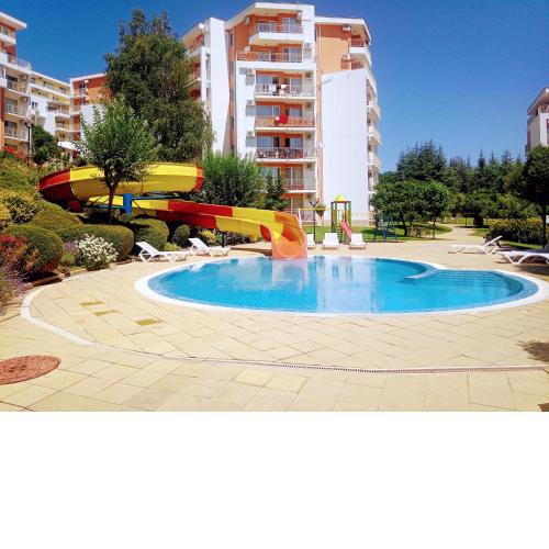Family Apartament Crown Pool&Sea - BastetBS
