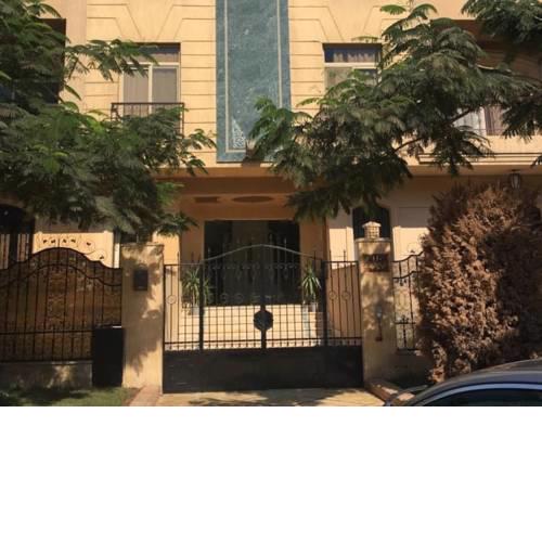 Family Apartment In Al Choueifat Near Downtown.