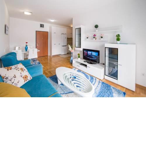 Family Blue Apartment