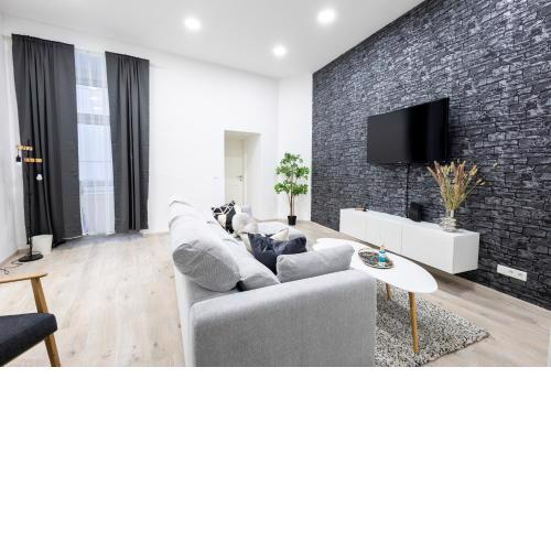 Family Deluxe a stone throw from the city centre and danube