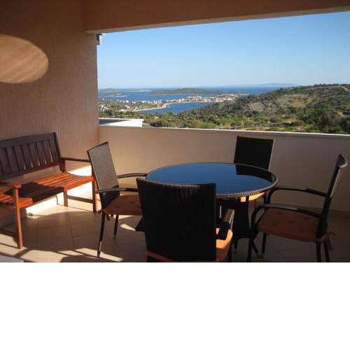 Family friendly apartments with a swimming pool Dvornica (Rogoznica) - 11470