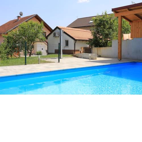 Family friendly apartments with a swimming pool Grabovac (Plitvice) - 17532