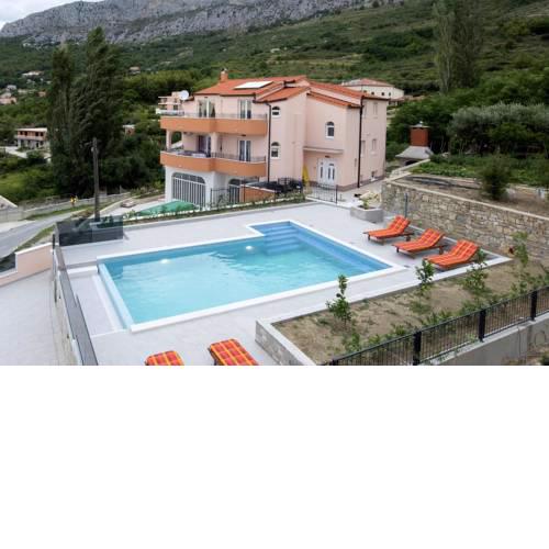 Family friendly apartments with a swimming pool Klis (Split) - 16005