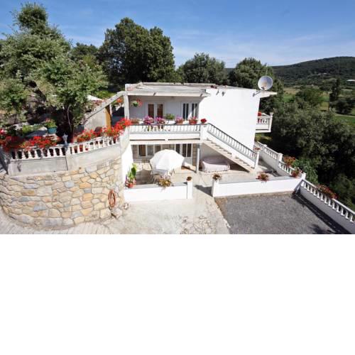 Family friendly apartments with a swimming pool Mundanije (Rab) - 5075