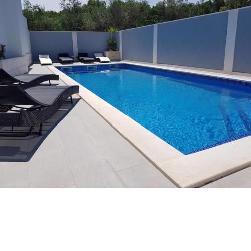 Family friendly apartments with a swimming pool Necujam (Solta) - 5168