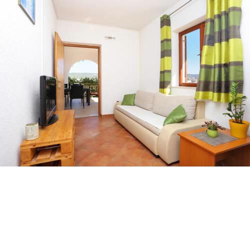 Family friendly apartments with a swimming pool Okrug Gornji (Ciovo) - 16608