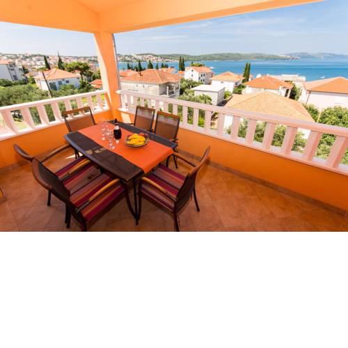 Family friendly apartments with a swimming pool Okrug Gornji (Ciovo) - 16901