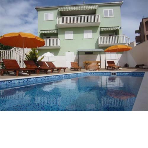 Family friendly apartments with a swimming pool Okrug Gornji (Ciovo) - 5218