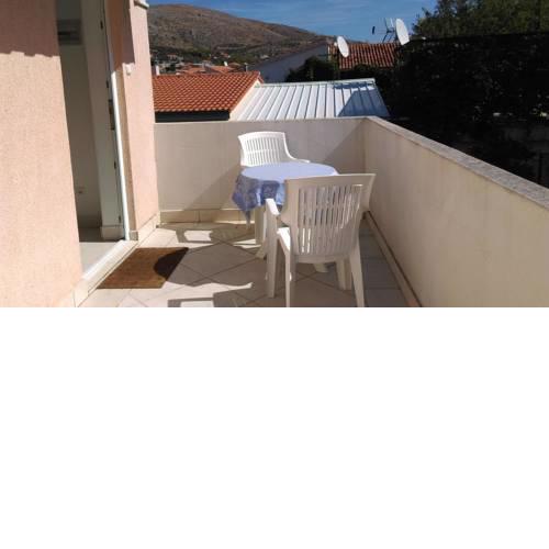 Family friendly apartments with a swimming pool Seget Vranjica (Trogir) - 14409