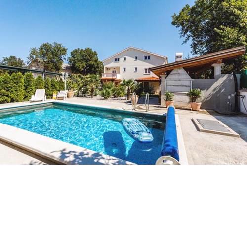 Family friendly apartments with a swimming pool Sveti Anton (Krk) - 5291