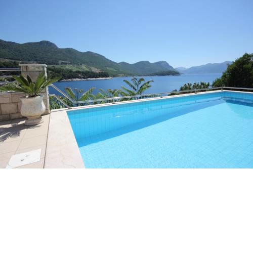 Family friendly apartments with a swimming pool Trstenik (Peljesac) - 11081