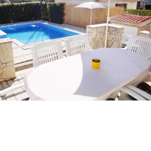 Family friendly apartments with a swimming pool Valbandon (Fazana) - 7346