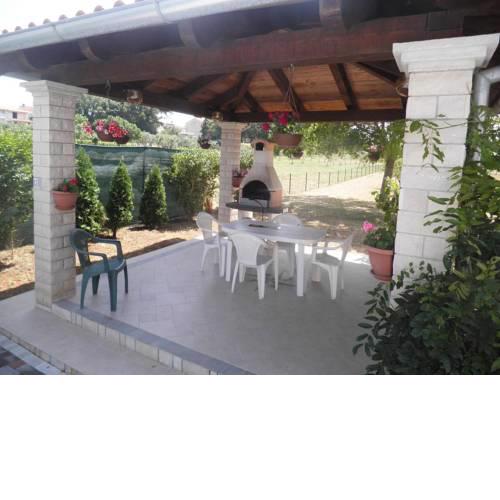 Family friendly apartments with a swimming pool Valtura (Pula) - 15450