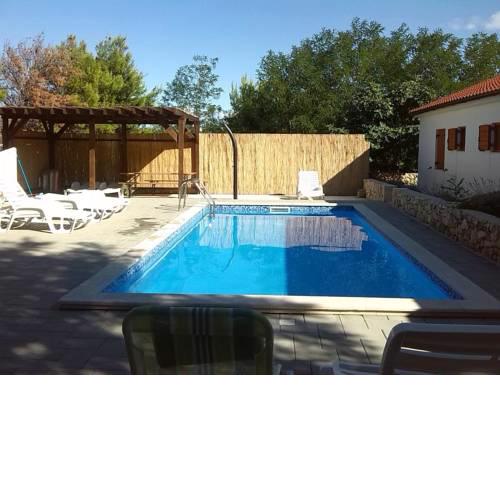 Family friendly apartments with a swimming pool Vir - Lozice (Vir) - 13569