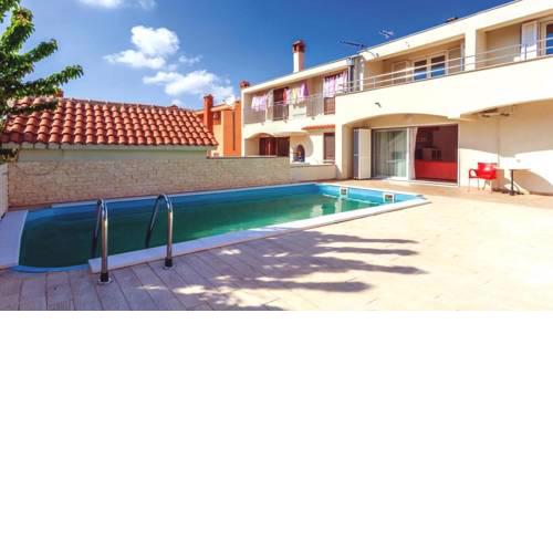 Family friendly apartments with a swimming pool Zadar - Diklo (Zadar) - 16493